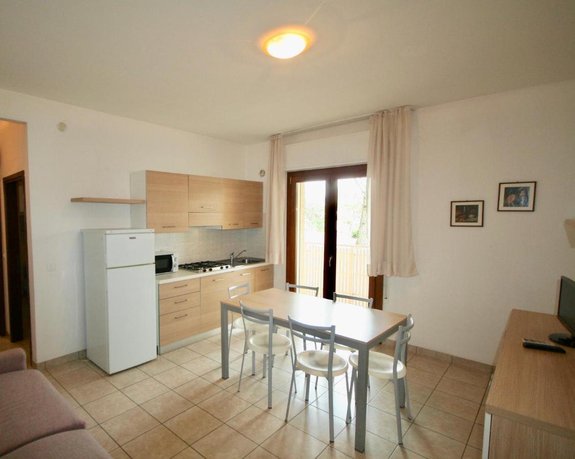Ba- Tintoretto Apartments - Lignano Sabbiadoro Zewnętrze zdjęcie