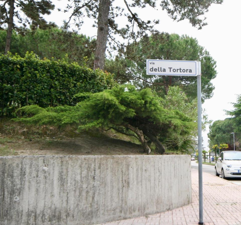 Ba- Tintoretto Apartments - Lignano Sabbiadoro Zewnętrze zdjęcie
